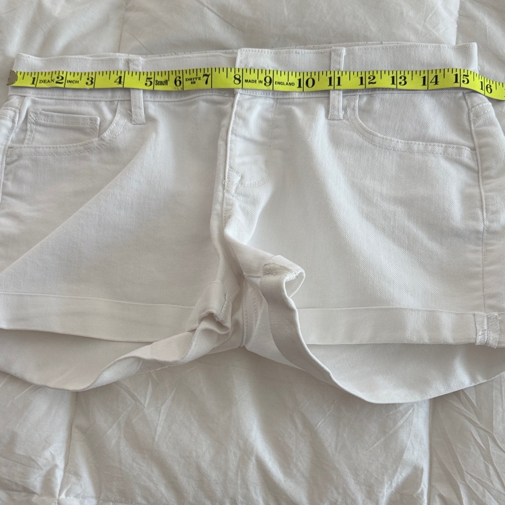 Women's Classic White  Shorts
